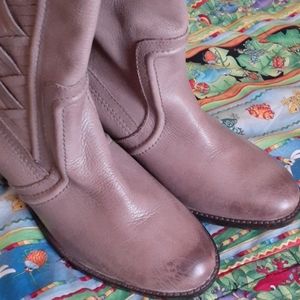 Fossil Leather Boots 10